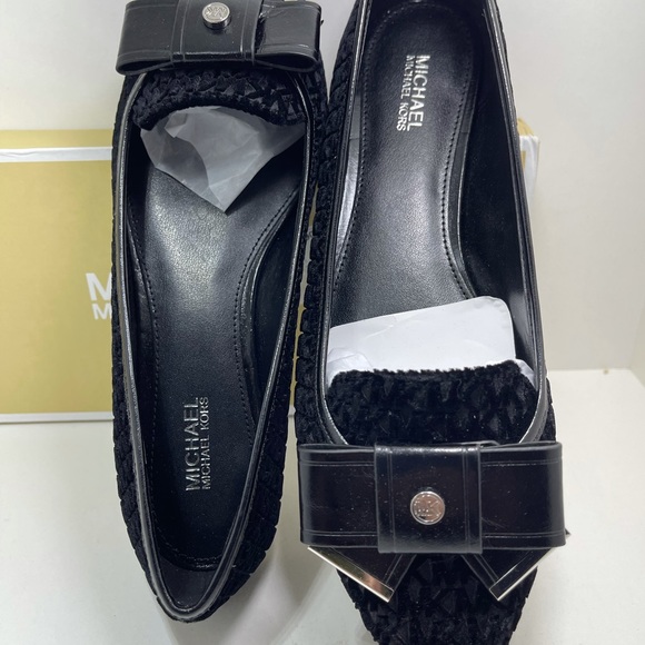 BNIB Michael Kors Belle Flex Valvet Flat Black 6 - Picture 9 of 10